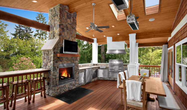 Outdoor Kitchens: Maximizing your Outdoor Living Space